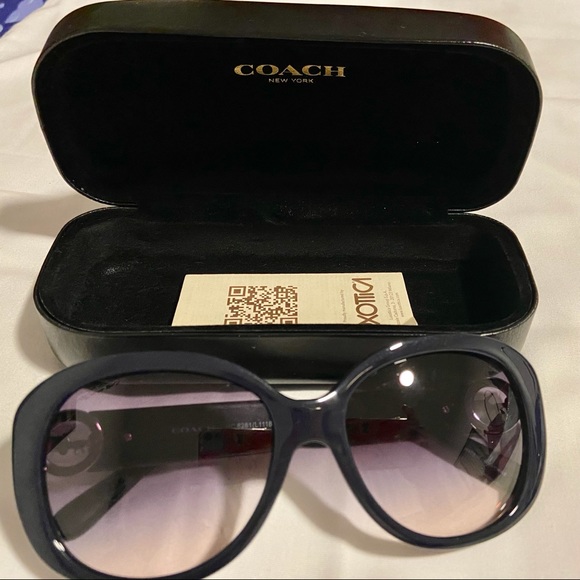 Sunglass - Picture 1 of 3